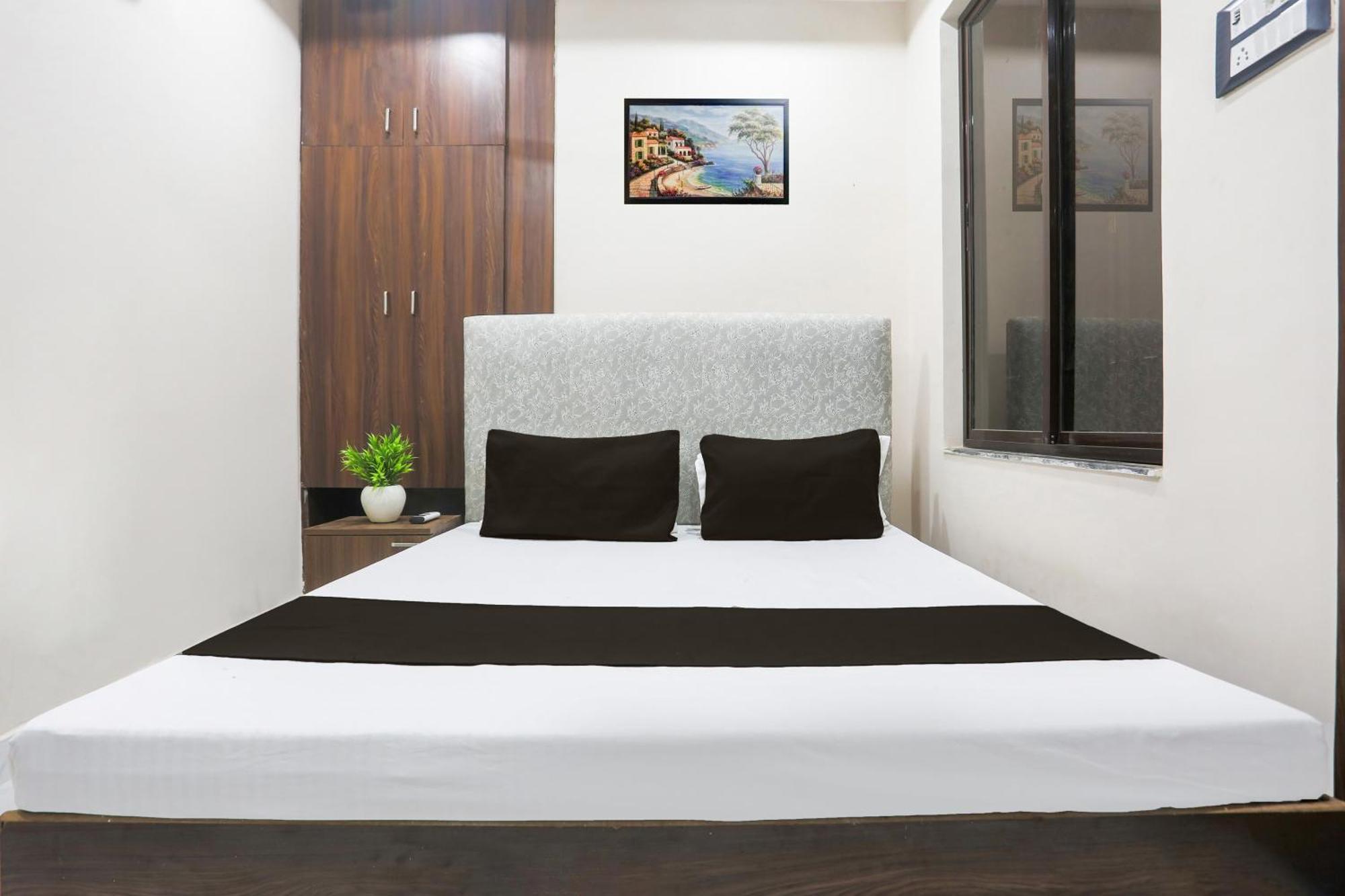Hotel O S Grand Allāhābād Junction 外观 照片